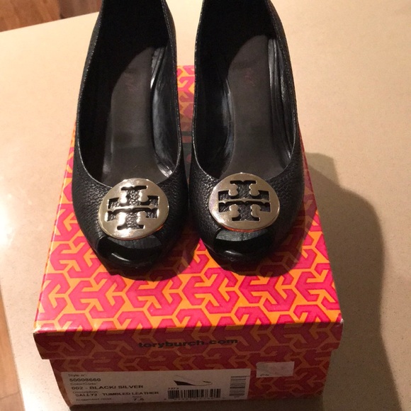 Tory Burch - Picture 3 of 8
